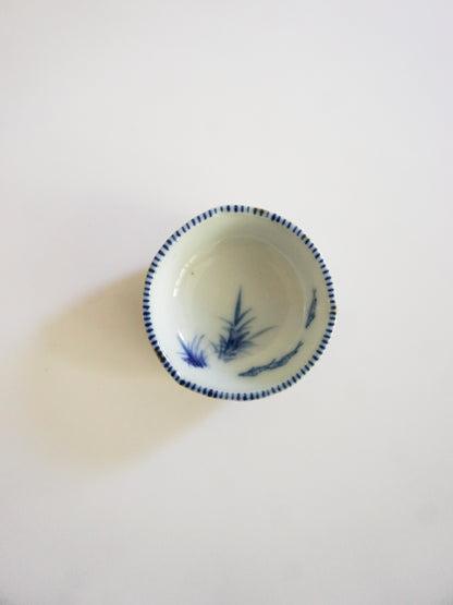 Small Plate (Porcelain/Fish&Aquatic Plants motif)
