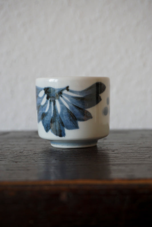 Vintage Sake Cup – Tobe Ware, Gosu Chrysanthemum