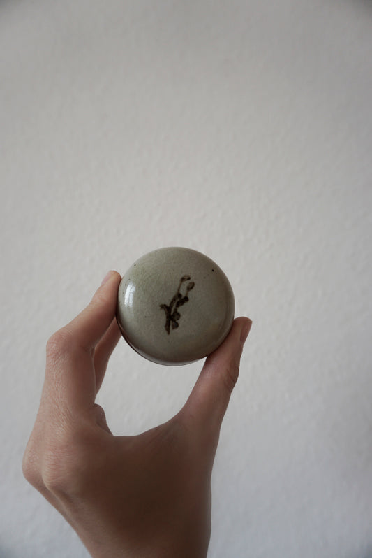 Vintage Small Lidded Vessel – Ash Glaze, Iron Decoration