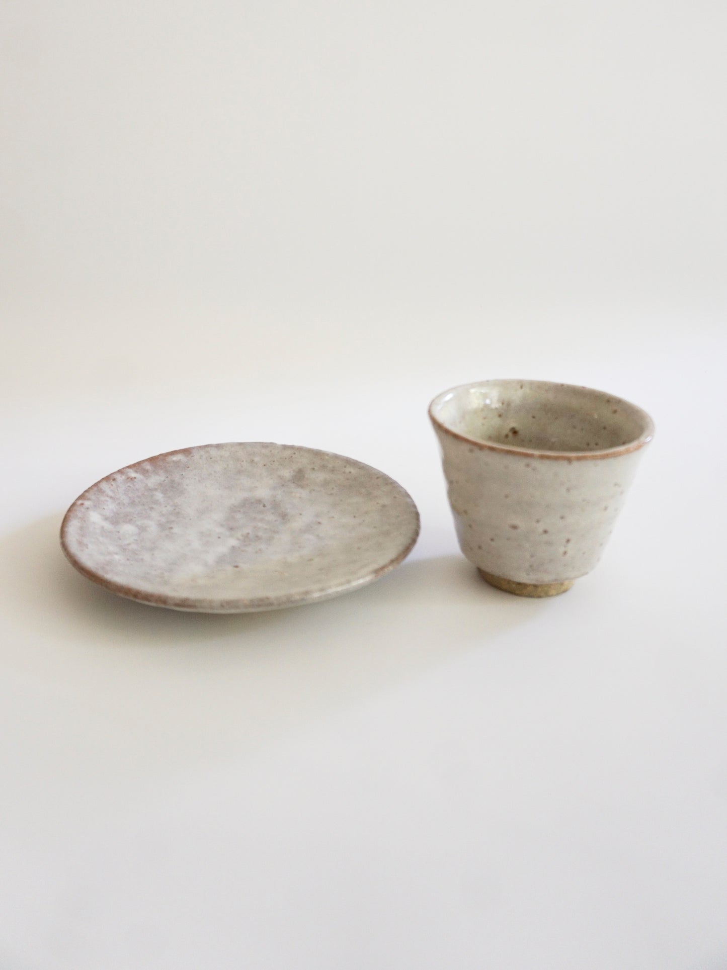 Cup & Saucer (Hagi ware/Shōkeian Kiln)