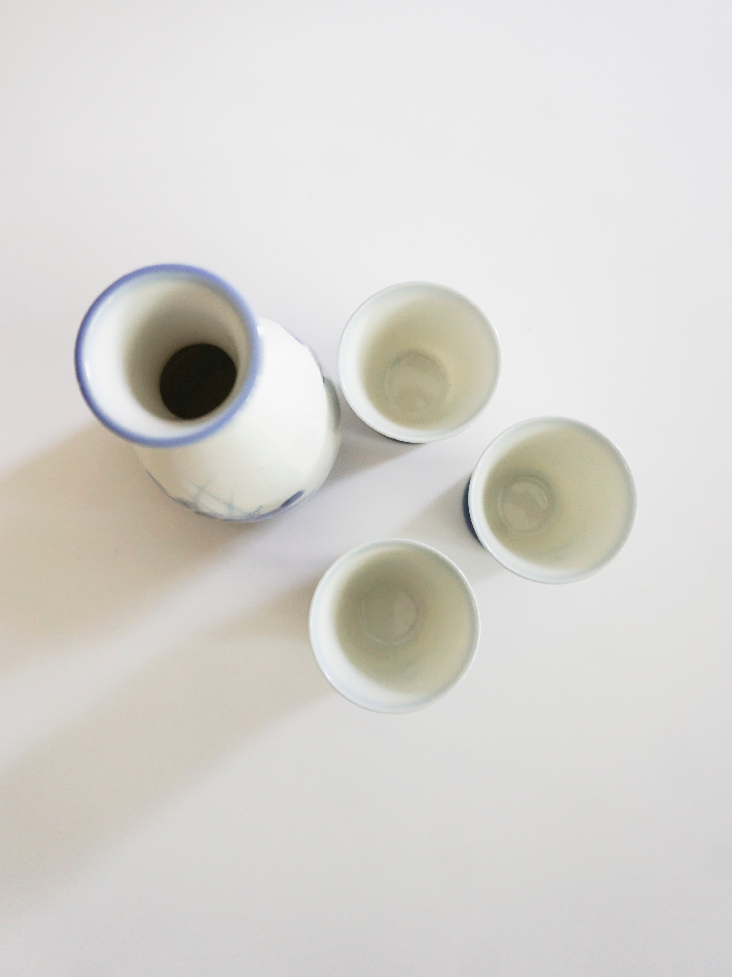 徳利 & お猪口セット – 美濃焼 萩窯 | ヴィンテージ磁器 – HINIHINI