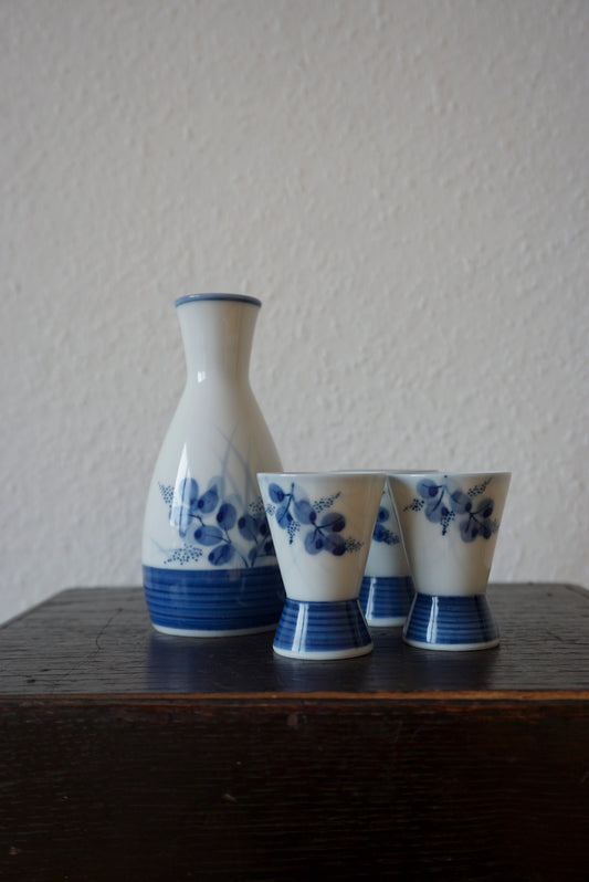 Vintage Sake Set – Mino Ware, Gosu Decor