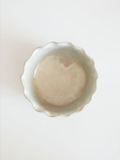 Vintage Bowl – Hagi Ware, Soft White Glaze