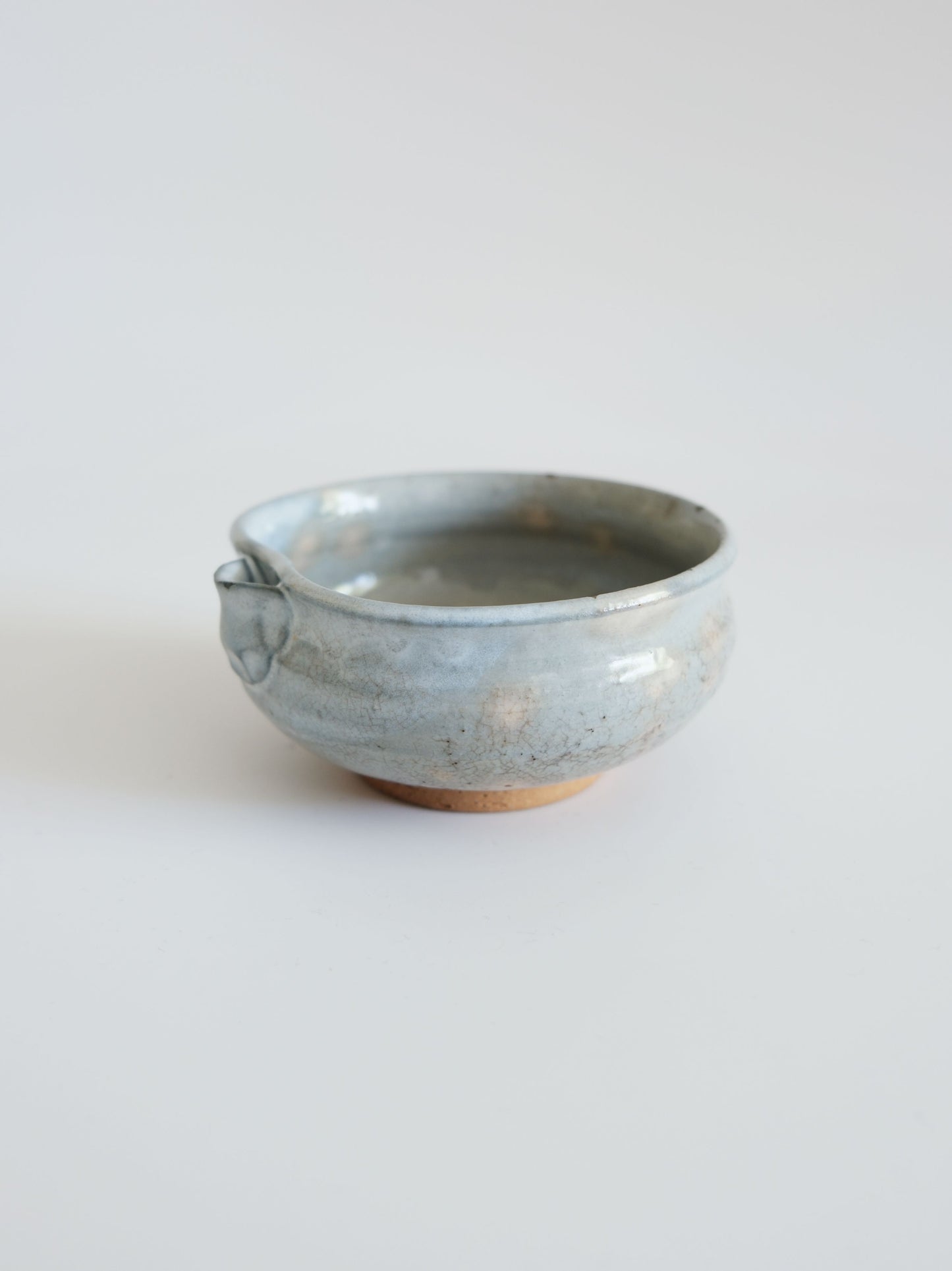 Vintage Katakuchi Bowl – Hagi Ware, Soft White Glaze