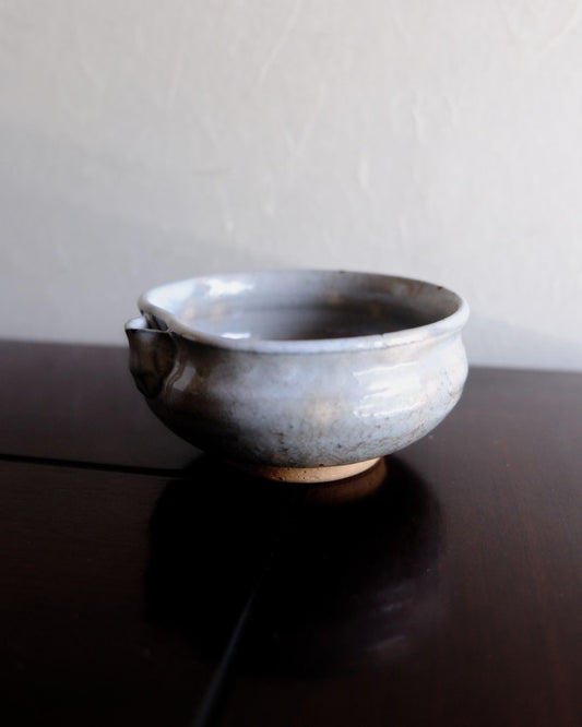 Vintage Katakuchi Bowl – Hagi Ware, Soft White Glaze