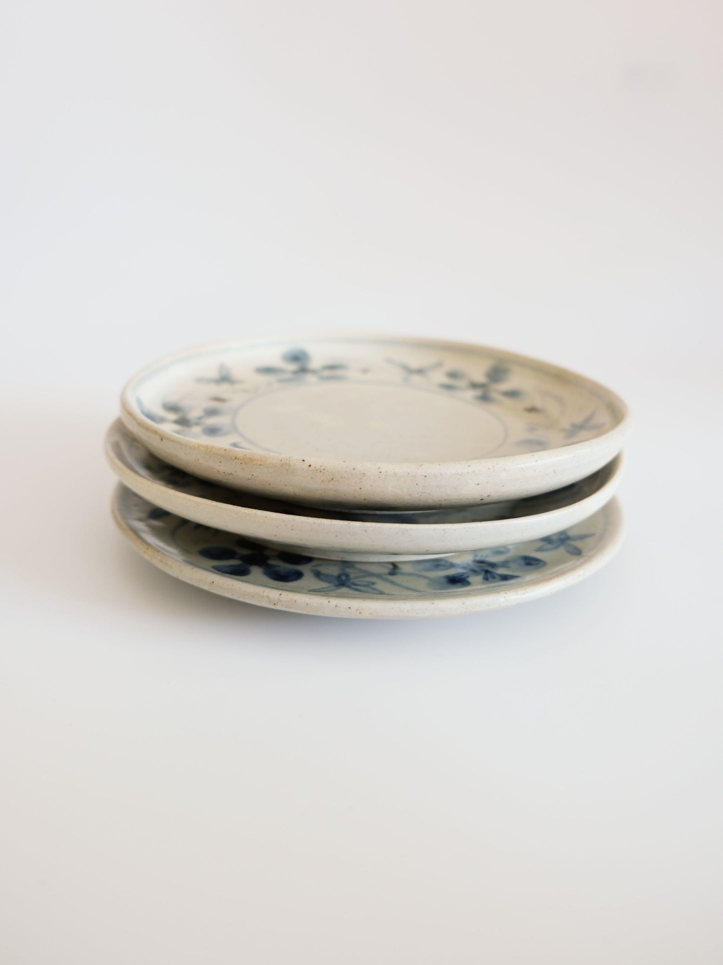 Vintage Medium Plate – Floral Motif, Pottery