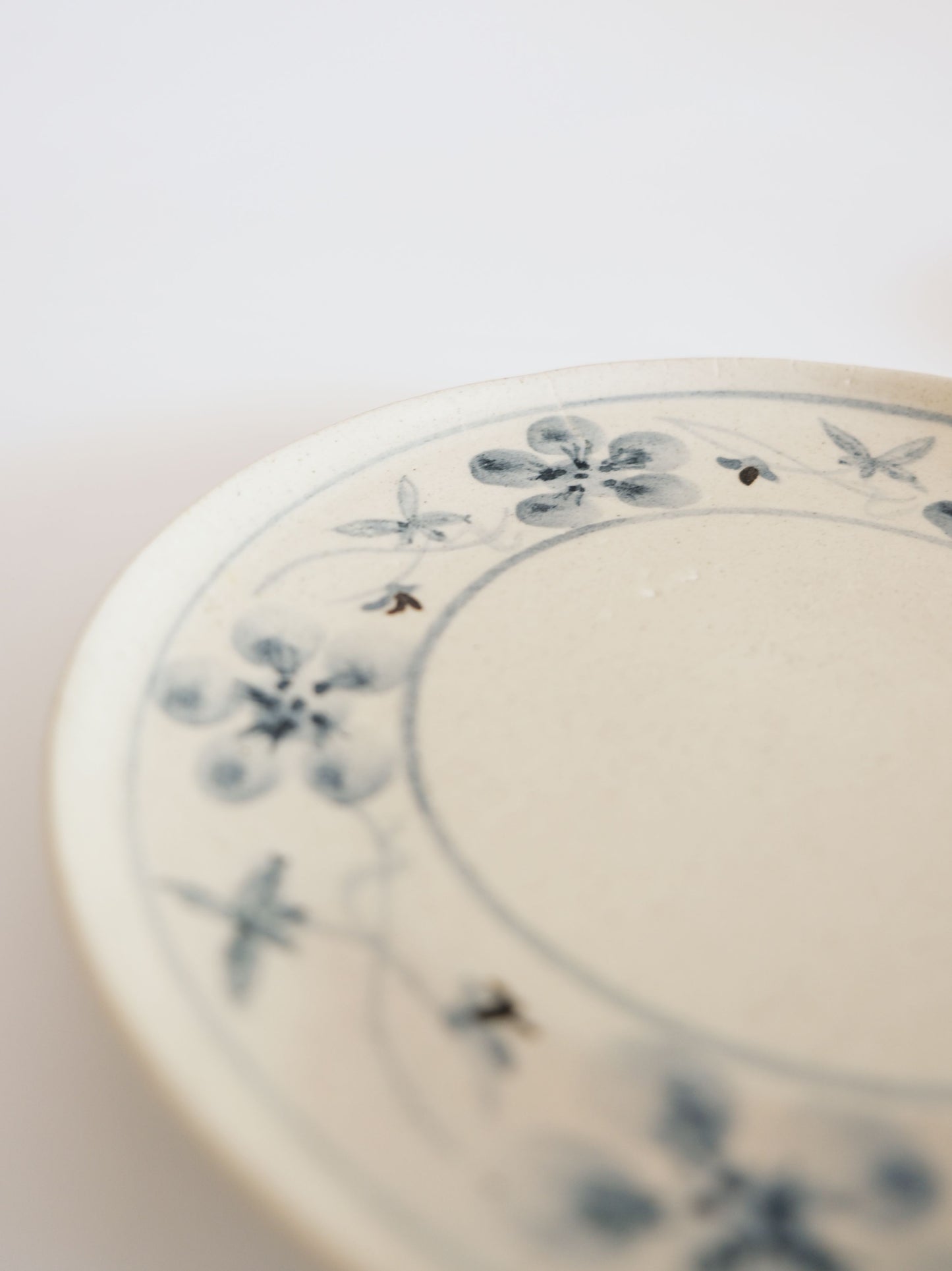Vintage Medium Plate – Floral Motif, Pottery